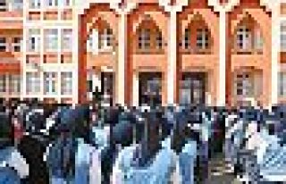 MEB 'karma eğitim' maddesinde değişikliğe gitti