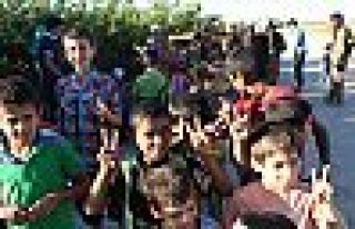 Menbic'de 1300 sivil daha IŞİD'ten kurtarıldı