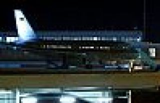 Merkel'in uçağı elektrik arızası yapmış