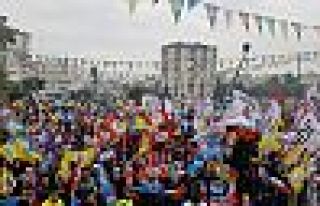 Mersin'de kıran kırana yarış: HDP kilit parti