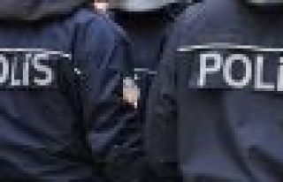 Mersin'de polise operasyon: 30 gözaltı