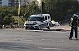 Mersin'de polise saldırı: 2 polis yaralı