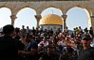 Mescid-i Aksa'da cuma namazı öncesi yeni yasak