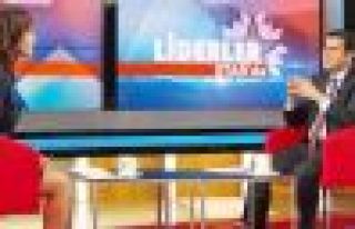 'Mitinglerimize Türk Bayrağı'yla gelinmesinden...