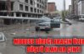 Yüksekova'da MOBESE Direği Devrildi: 1 Yaralı