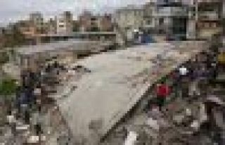 Nepal'de ölü sayısı 2 bine ulaştı