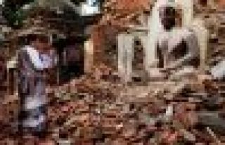 Nepal'de ölü sayısı 7 bini aştı