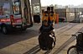 Niğde'de işçileri taşıyan minibüs takla attı:...