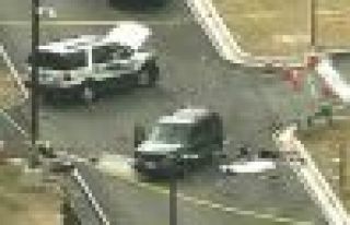 NSA'ya kapıyı kırarak girmeye çalışan 2 kişi...