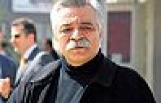 Ozan Arif hayatını kaybetti