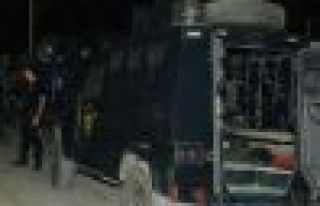 Siirt'te saldırı: 2 polis yaralı