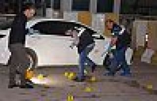 Polis merkezi önünde silahlı kavga: 2 ölü, 1'i...