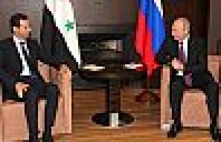 Putin Suriye'de: Esad'la görüştü