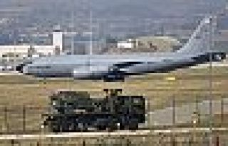 Savunma bakanları İncirlik'i görüştü