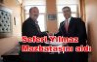 Seferi Yılmaz Mazbatasını aldı