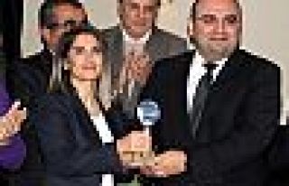 Selahattin Demirtaş'a 'İnsan Hakları Ödülü'