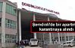 Şemdinli'de bir apartman karantinaya alındı