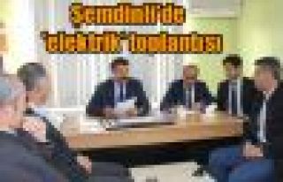 Şemdinli'de 'elektrik' toplantısı