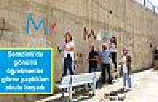 Şemdinli'de gönüllü öğretmenler görev yaptıkları...