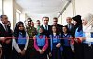 Şemdinli'de Görsel Sanatlar Atölyesi Açıldı