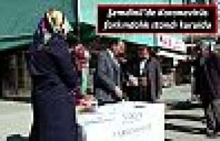 Şemdinli'de Koronavirüs farkındalık standı kuruldu