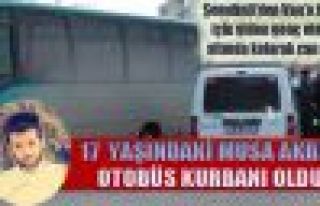 Şemdinli'den Van'a tedavi için giden genç otobüs...