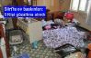 Siirt'te ev baskınları: 5 Kişi gözaltına alındı