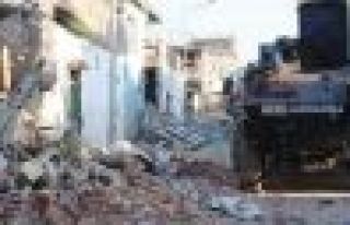 Sur'da ağır yaralanan bir asker yaşamını yitirdi