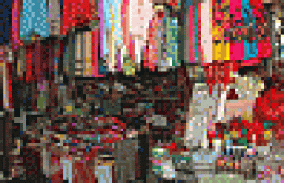 Sur'da yöresel kıyafetlere getirilen yasak Meclis...