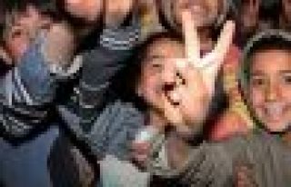 Suriyeli Çocuklar için 1 Milyar Dolar Gerekiyor