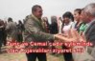 Tunç ve Cemal çadır eyleminde olan Rojavalıları...