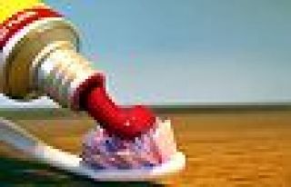 Üç diş macunundan ikisinde titanyum dioksit var