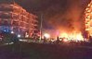 Urfa'da Hakim ve Savcı Lojmanlarının Bahçesinde...