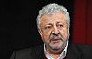 Usta oyuncu Metin Akpınar: 'Ben sosyalistim, savaşın...