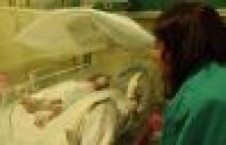 Van'da 600 gram doğan bebeğe kalp ameliyatı