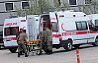 Van'da askeri aracın geçişi sırasında patlama