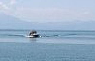 Van'daki faciada hedef, tekneyi sığ suya çekmek