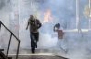 Varto ayakta: Birçok kurum ateşe verildi