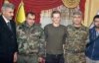 YPG İsveçli gazeteciyi kurtardı