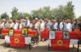 YPG'li Aydemir ve Dündar'ı bin toprağa verdi