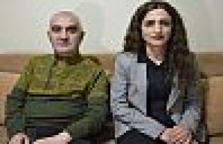 Yüksekova Belediye Eşbaşkanları Yaşar ve Sarı...