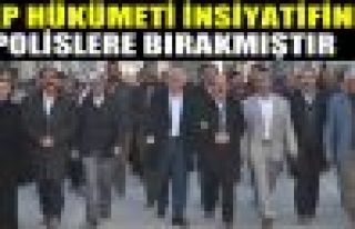 Yüksekova'da polis şiddeti protesto edildi