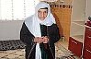 Yüksekova'nın en yaşlı insanı Zezi Ağırbaş...