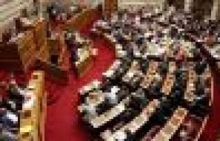 Yunanistan ikinci önlemler paketini de onayladı