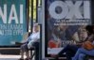 Yunanistan referandum için sandık başında