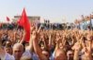 Yurtgül ve Akhamur'u on binler uğurladı