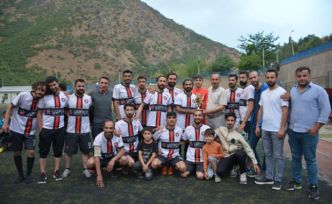 Bahar Futbol Turnuvası Şampiyonu Club Navşar oldu