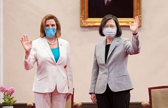 Tayvan'a giden Pelosi'den 'birlik' mesajı, Çin'den tatbikat ve kınama