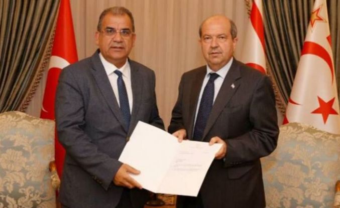 Kuzey Kıbrıs'ta hükümet kuruldu: Faiz Sucuoğlu yeniden başbakan