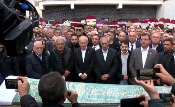 Kemal Kılıçdaroğlu kardeşi Celal Kılıçdaroğlu'nun cenazesine katıldı